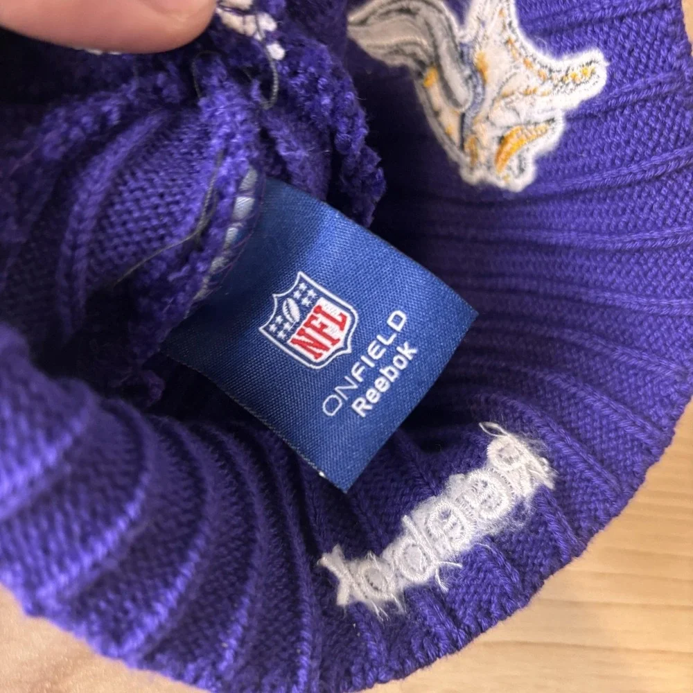 Minnesota Vikings Hat Beanie Mens Purple NFL Football On‎ Field Reebok Knit Warm